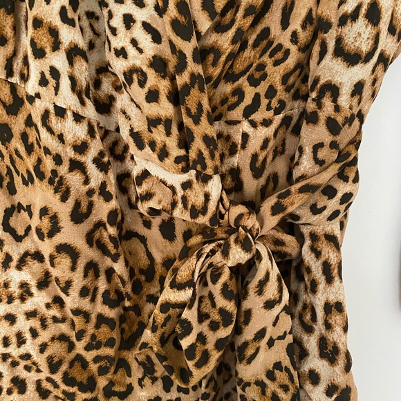 NWT Zara wrap tie leopard romper 🔥🐆 - Picture 3 of 6